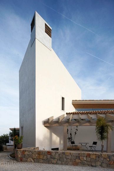 Holiday Home in the Algarve / Hilberink Bosch Architects - Houses, Facade