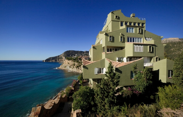 AD Classics: Xanadú / Ricardo Bofill - Apartments, Facade, Coast
