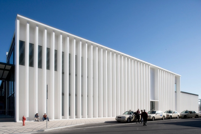 New Aveiro Train Station / JLLA - Estación De Trenes