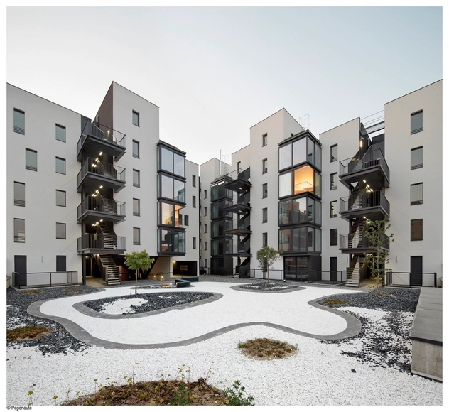 Vallecas 47 / MARMOLBRAVO + MADhel - 社会住房