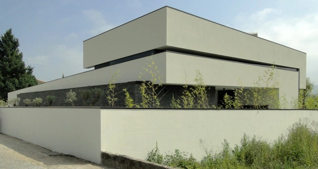 Vila Nova In Farmalicao / Arquitetura.501 - Houses