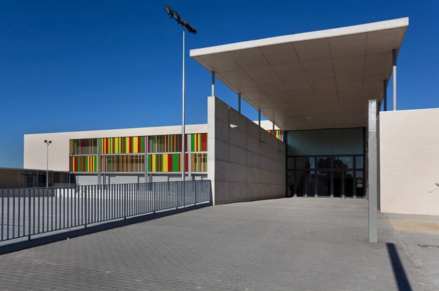 Instituto de Educação Secundária e Profissional “Arabista Ribera” de Carcaixent / Victor García Martínez - Instituto