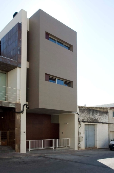 CABII House / Nacho Carbó arquitecto - Interior Photography, Houses, Facade, Door