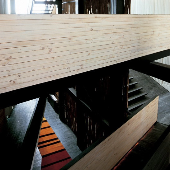 Hotel Indigo Patagonia - Sebastián Irarrázaval /  - Barandas, Mesas
