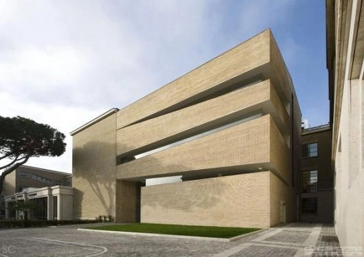 Ampliación Biblioteca y Restauración Aula Magna Pontificia Università Lateranense -  King Roselli Architetti / King Roselli Architetti - Remodelaciones, Fachada