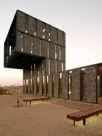Acceso Parque Metropolitano Sur / Polidura Talhouk Arquitectos - Otras Estructuras, Fachada, Bancas