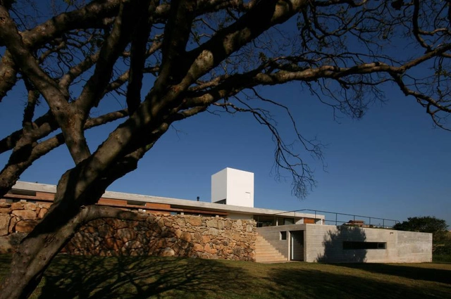 Casa en Joanopolis / Una Arquitetos - Casas, Fachada