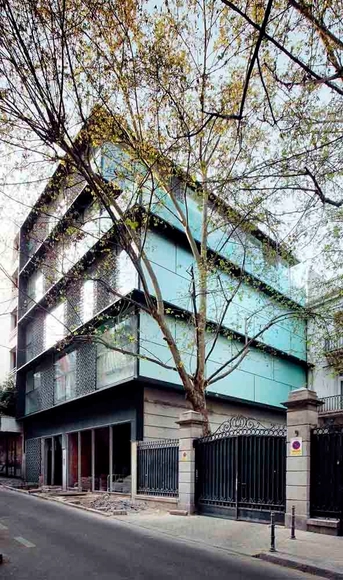 4 Viviendas, Local y Garaje. Calle Orfila. Madrid / Abalos + Sentkiewicz arquitectos - Apartamentos