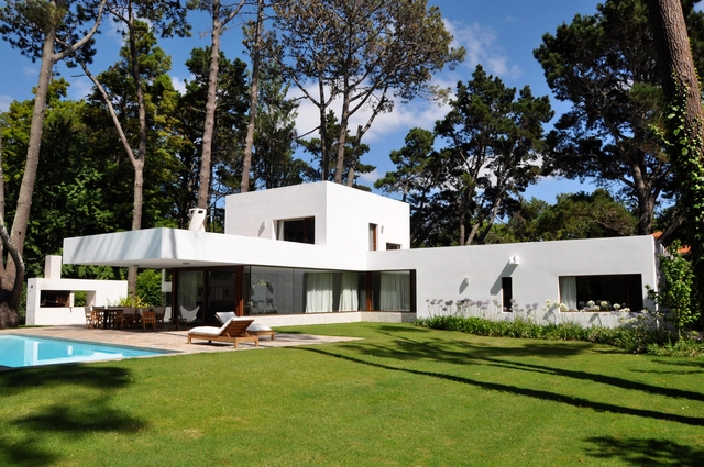Casa La Hilaria / RDR Arquitectos - Casas