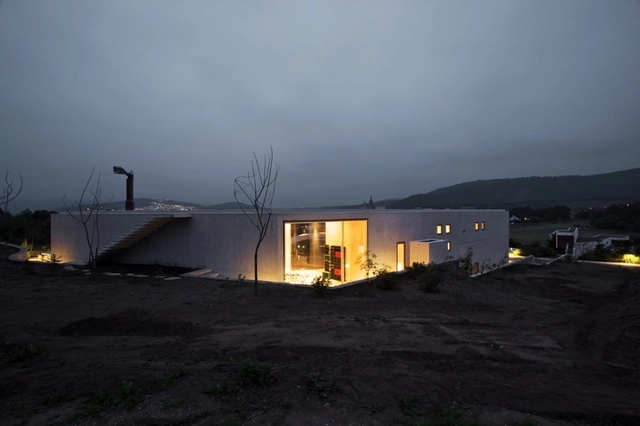 White O / Toyo Ito & Associates, Architects - Casas