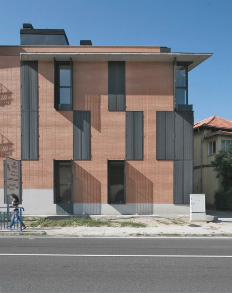 Viviendas NR / Santiago de Molina - Apartamentos