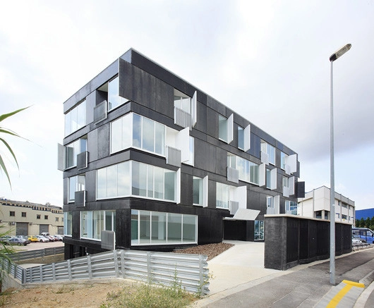 Oficinas Rubí / ADD+ Arquitectura - Edificio De Oficinas