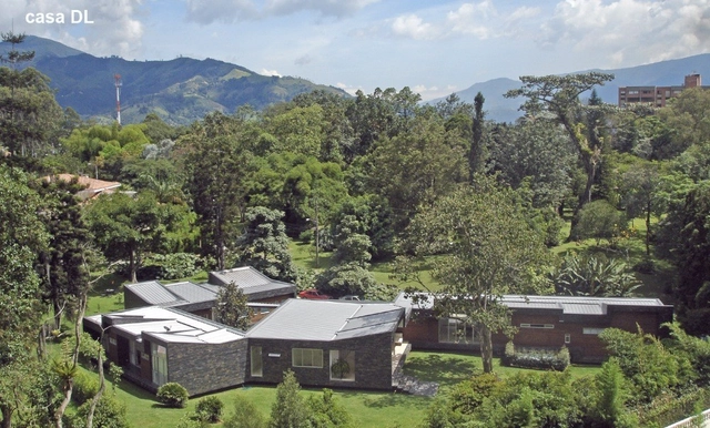 Casa DL / Camilo Restrepo - Casas