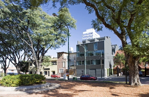 Edificio Conesa 4560 / Adamo Faiden - Vivienda Colectiva