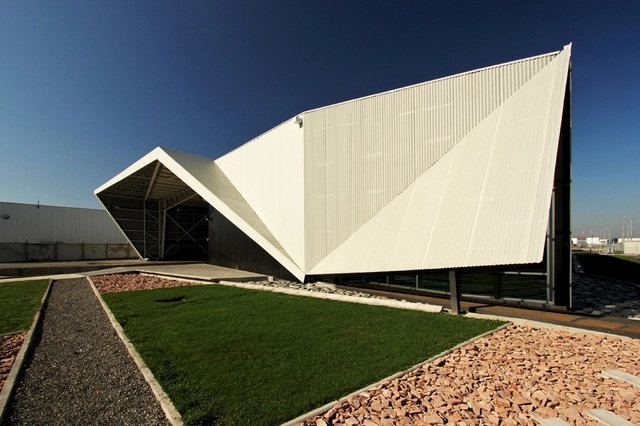 Bodega y Oficinas Huanacu / tFPS - Arquitectura De Oficinas