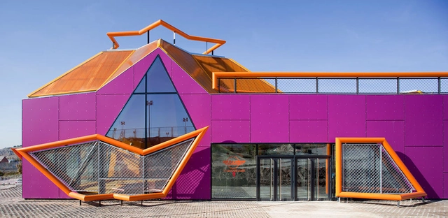 Casa de la Juventud en Rivas Vaciamadrid / Mi5 Arquitectos - Centro Para La Juventud, Fachada