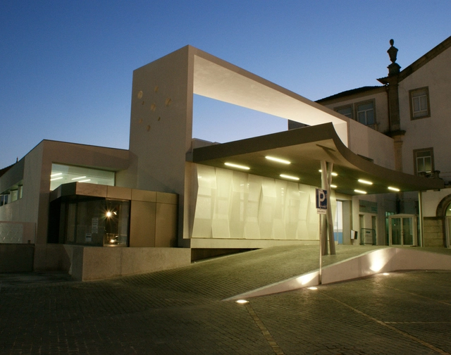 Ala de Pediatría Hospital Vila de Conde / 100 Planos Arquitectura - Hospital, Fachada