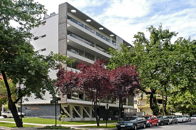 Edificio Gen Carmen Sylva / Chauriye Stäger Arquitectos - Apartamentos, Fachada