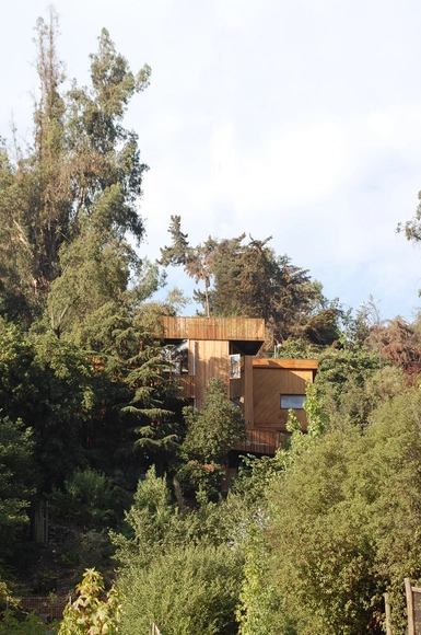 Casa en el Cerro Pochoco / Carreño Sartori Arquitectos - Ampliación, Jardín, Fachada, Bosque