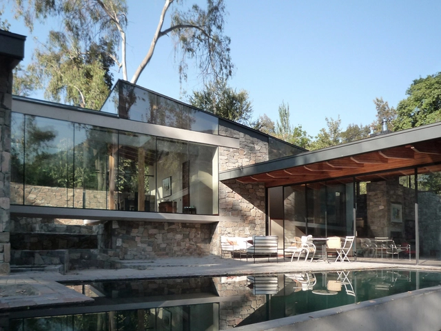 Casa en Lo Curro / Martin Schmidt Radic Arquitectos Asociados - Casas, Jardín, Fachada, Fijación Vigas