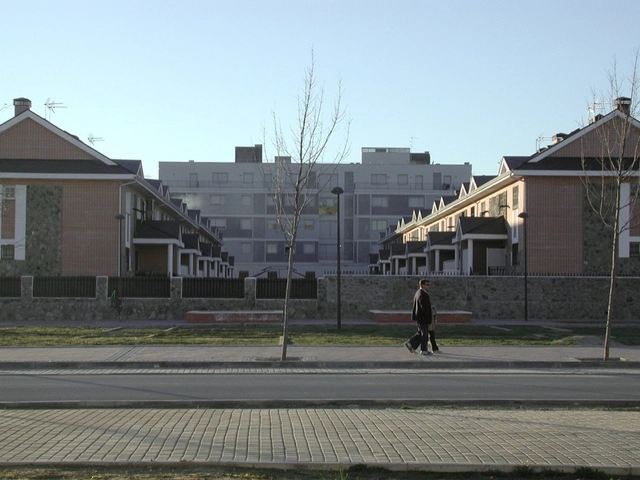Viviendas Turbo / COBALEDA & GARCÍA  ARQUITECTOS - Apartamentos, Fachada, Cierros