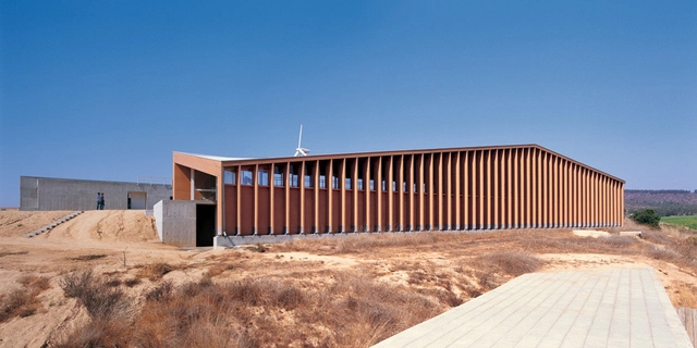 Bodega vinos Ventolera / Francisco Izquierdo - Bodega, Fachada