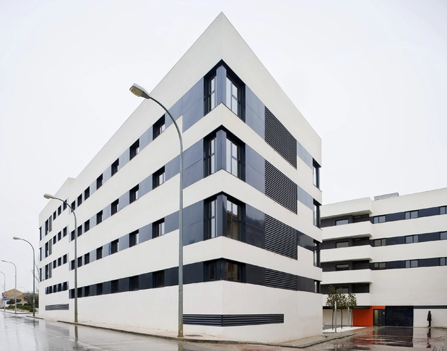 Edificio de 44 Viviendas VPA / Magén Arquitectos - Apartamentos, Fachada
