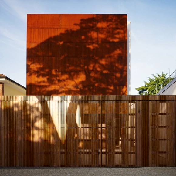 Casa Corten / Marcio Kogan - Casas, Cierros, Fachada