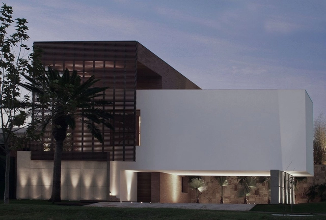 Casa SF / Studio Guilherme Torres - Casas, Fachada