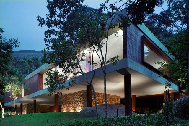 Casa BR / Marcio Kogan - Casas, Jardín, Fachada, Escaleras