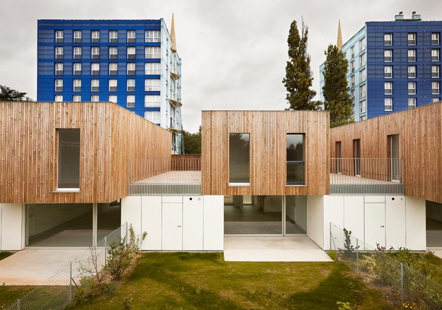 9 Casas en Lens / TANK Architectes - Vivienda Colectiva, Jardín, Fachada
