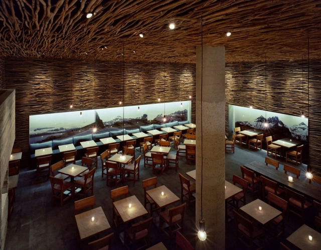 Pio Pio Restaurant / Sebastián Mariscal Studio - Restaurant, Fijación Vigas, Sillas, Mesas