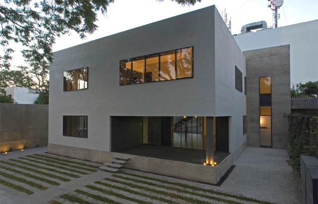 Oficinas Hidalgo / CoA Arquitectura - Renovación, Patio interior, Fachada, Escaleras, Puerta