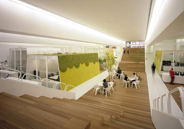 Oficinas TBWA - Hakuhodo / KDa - Interiores De Oficina, Fachada, Barandas, Escaleras, Iluminación, Sillas