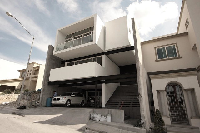 Casa GG / T Siete - Taller de Arquitectura - Casas, Fachada, Escaleras