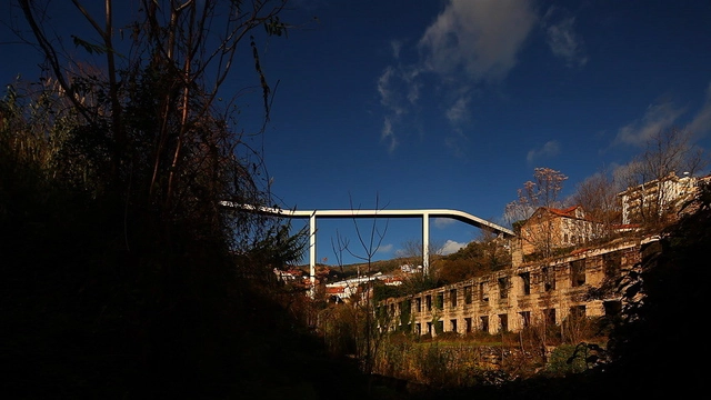 Puente Peatonal / JLCG Arquitectos + AFA ARQUITECTOS - Puente Peatonal, Arco