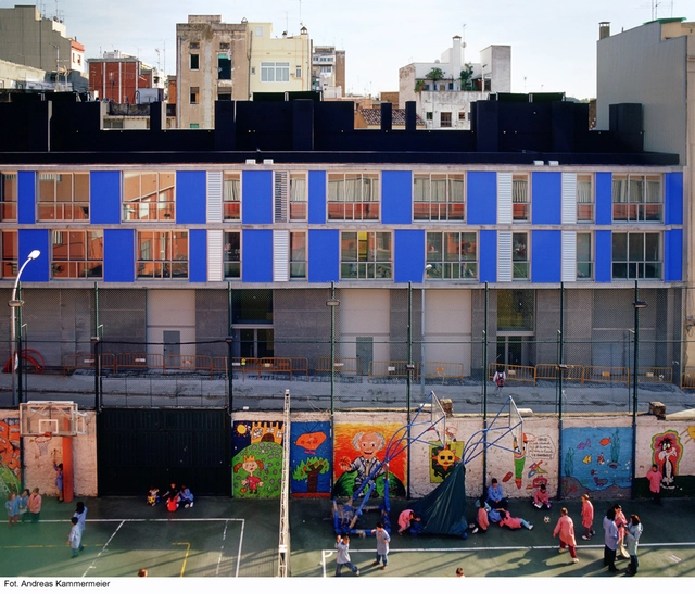 Bloque De 12 Viviendas En La Calle Ermengarda / BCQ Arquitectes - Vivienda Social, Fachada