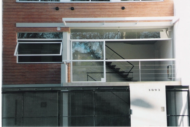 Vivienda Ferrareis / Adrián Karpel - Diego González - Renovación, Fachada, Barandas, Balcón