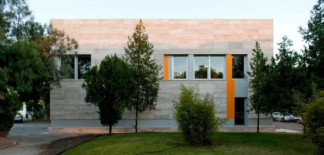 Biblioteca y Salón de actos del Centro Educativo CIFEA / Miguel Ángel Aznar - Bibliotecas, Fachada, Puerta