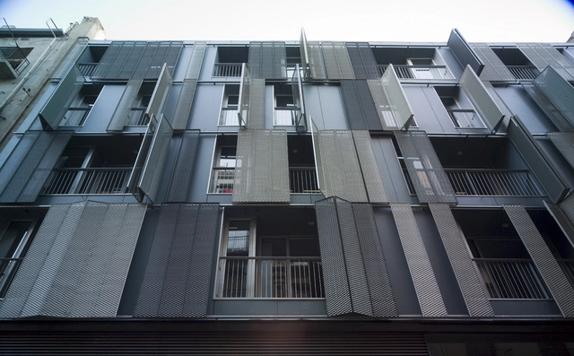 19 Viviendas de Alquiler para jóvenes en el Centro Histórico / Pàmpols Arquitecte - Apartamentos, Fachada