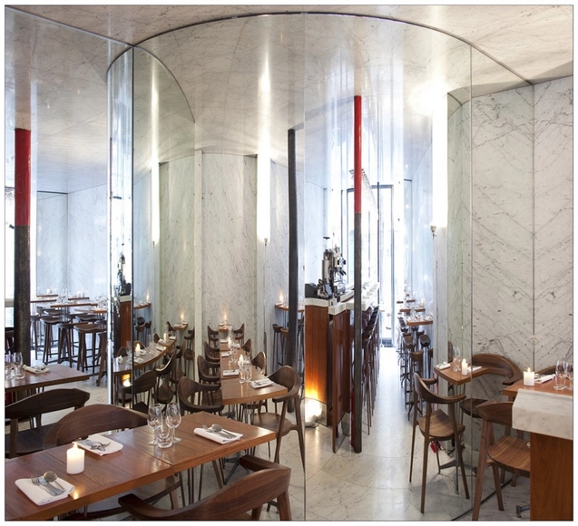 Restaurant Le Dauphin / OMA - Restaurant, Puerta, Mesas, Sillas, Iluminación