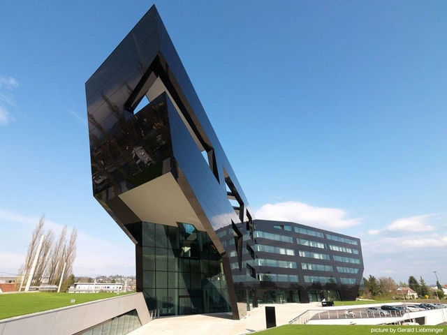 Oficinas Centrales Uniopt Pachleitner Group / GS Architects - Edificios Institucionales, Fachada