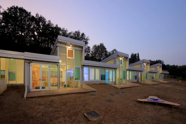 Guardería y Centro para niños Barbapapà / ccd studio - Arquitectura Educacional, Puerta, Fachada