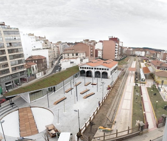 Vias Cultural Center / Estudio SIC - Community 