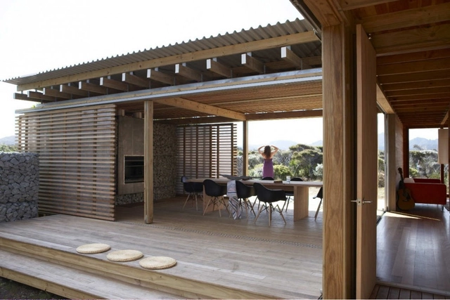 Timms Bach / Herbstarchitects - Casas, Terraza, Fijación Vigas, Fachada, Pilares, Puerta, Sillas, Mesas