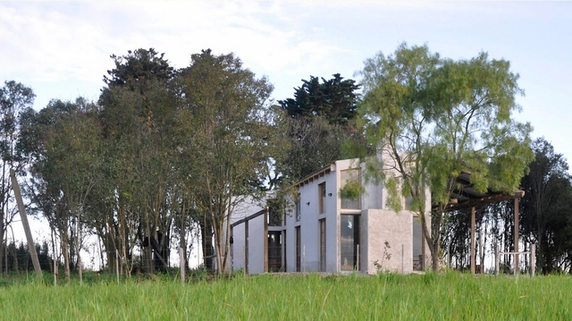 De Bodega a Refugio / Estudio LT - Renovación, Fachada, Bosque