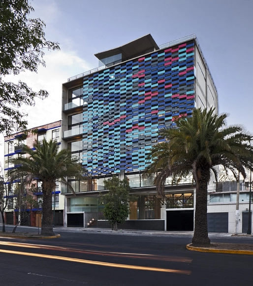 CS 639 / ZD+A - Edificio De Oficinas, Fachada