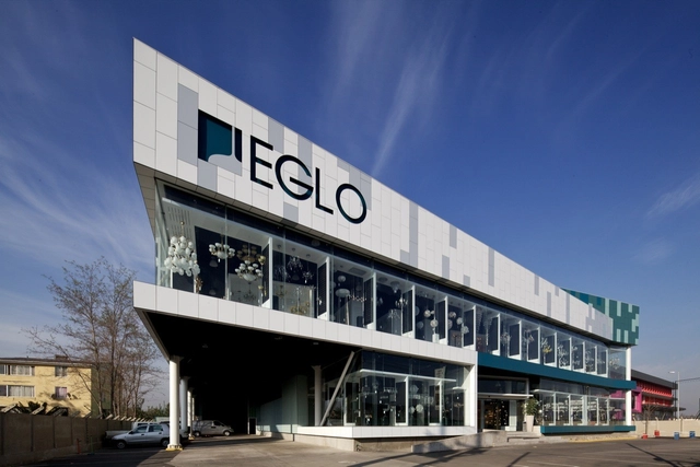 Showroom Eglo Vespucio / Onsite M+D - Showroom, Fachada