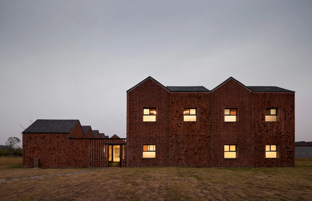 Centro Comunitario de Tres Patios / AZL architects - Centro Comunitario, Fachada