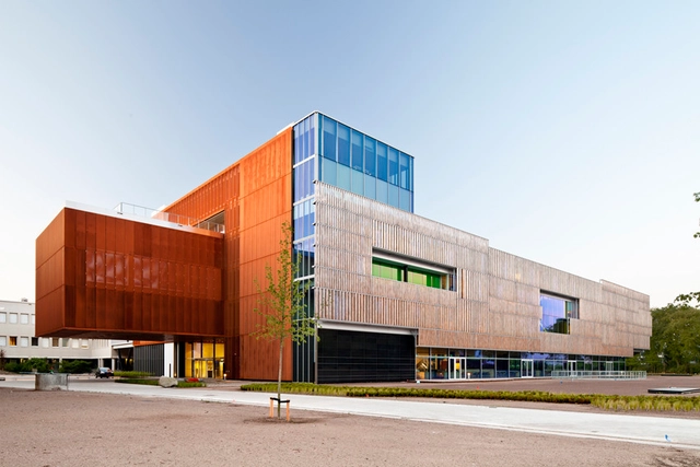 Nueva sede de PGGM / Mateo Arquitectura - Edificios Institucionales, Fachada